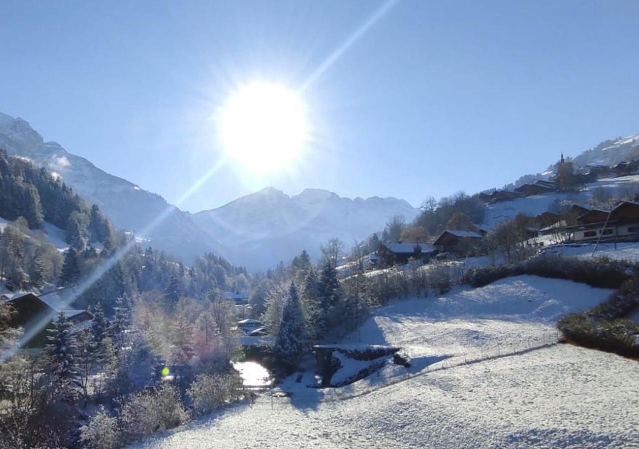 Aparthotel Mountain River Resort Val d'Illiez Bagian luar foto