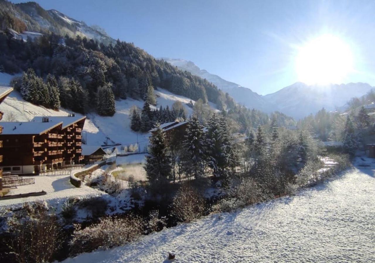 Aparthotel Mountain River Resort Val d'Illiez Bagian luar foto