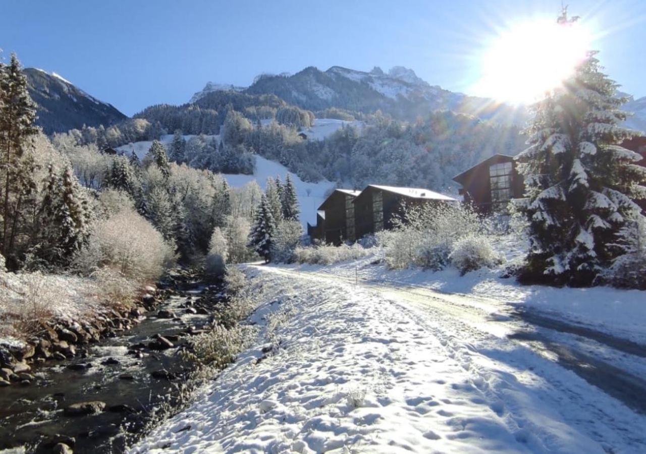 Aparthotel Mountain River Resort Val d'Illiez Bagian luar foto