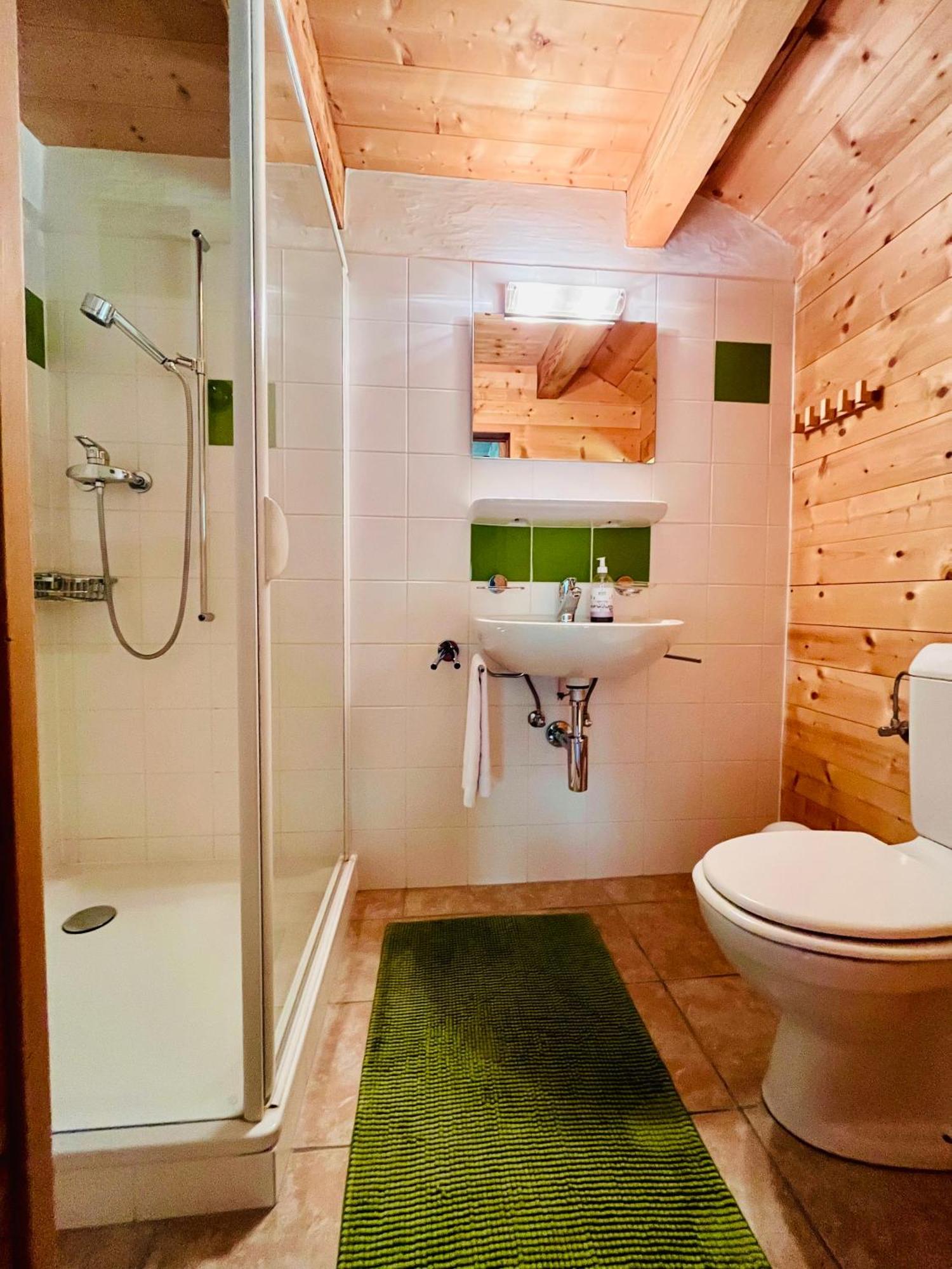 Aparthotel Mountain River Resort Val d'Illiez Bagian luar foto