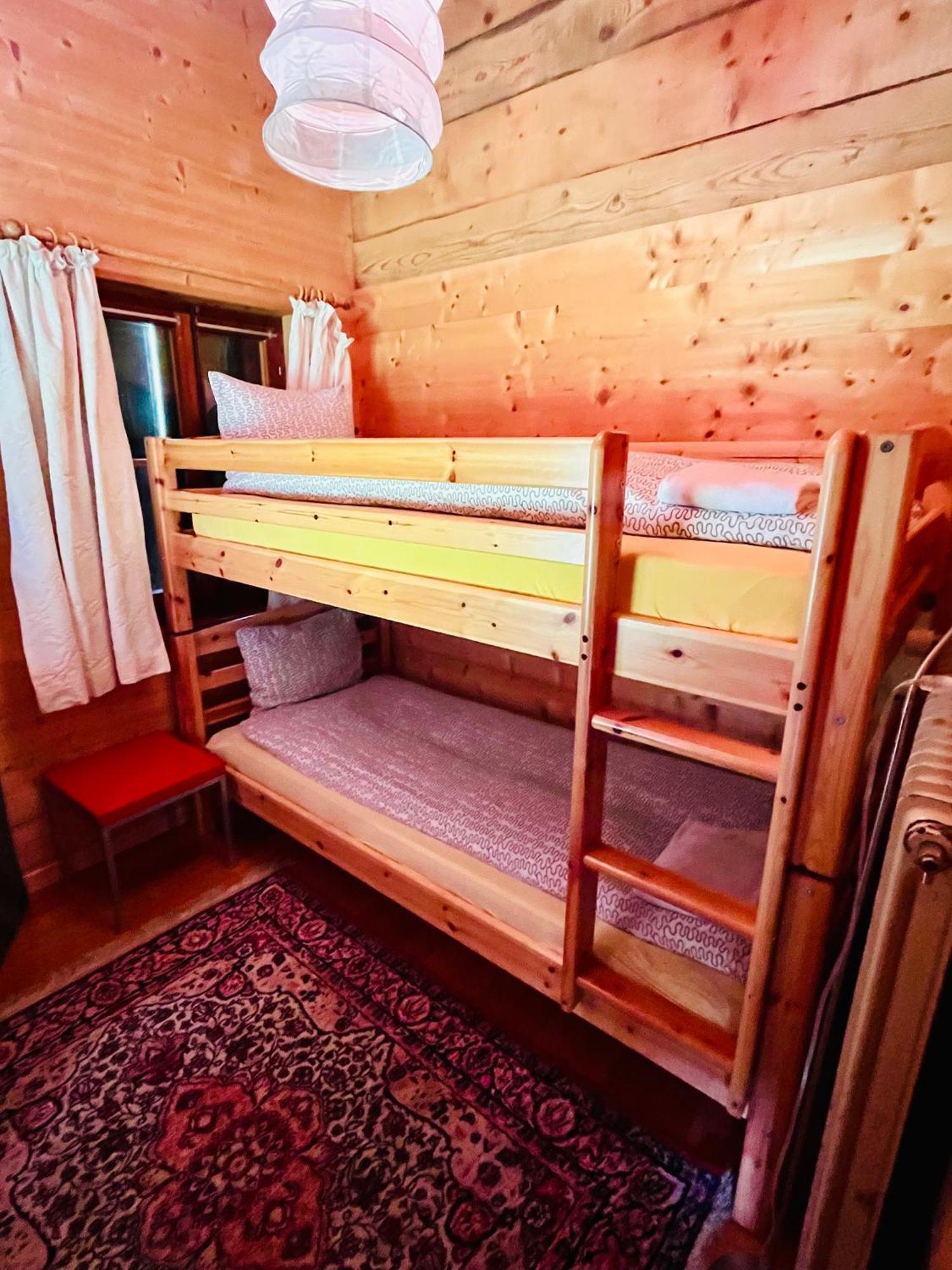 Aparthotel Mountain River Resort Val d'Illiez Bagian luar foto