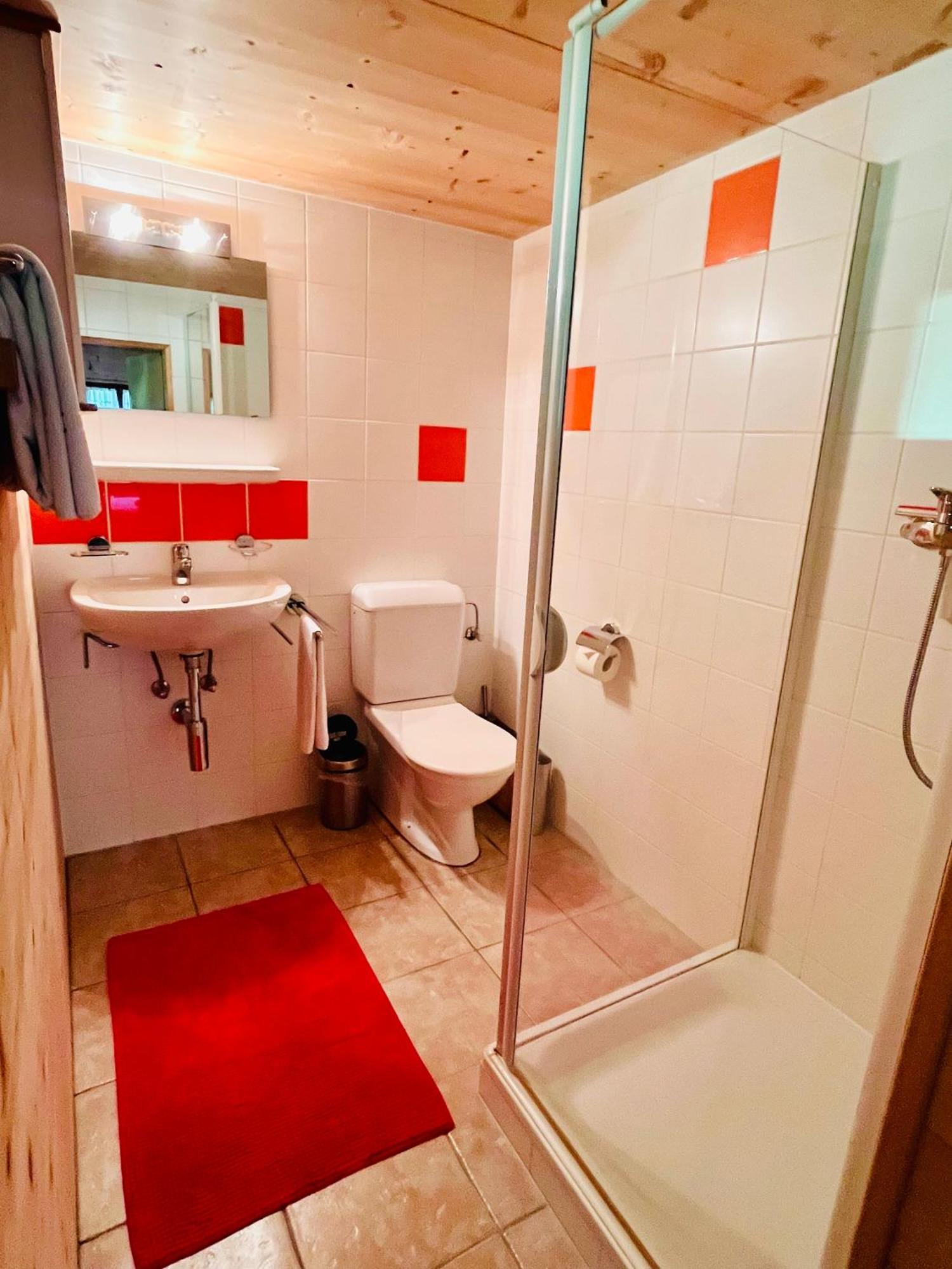 Aparthotel Mountain River Resort Val d'Illiez Bagian luar foto